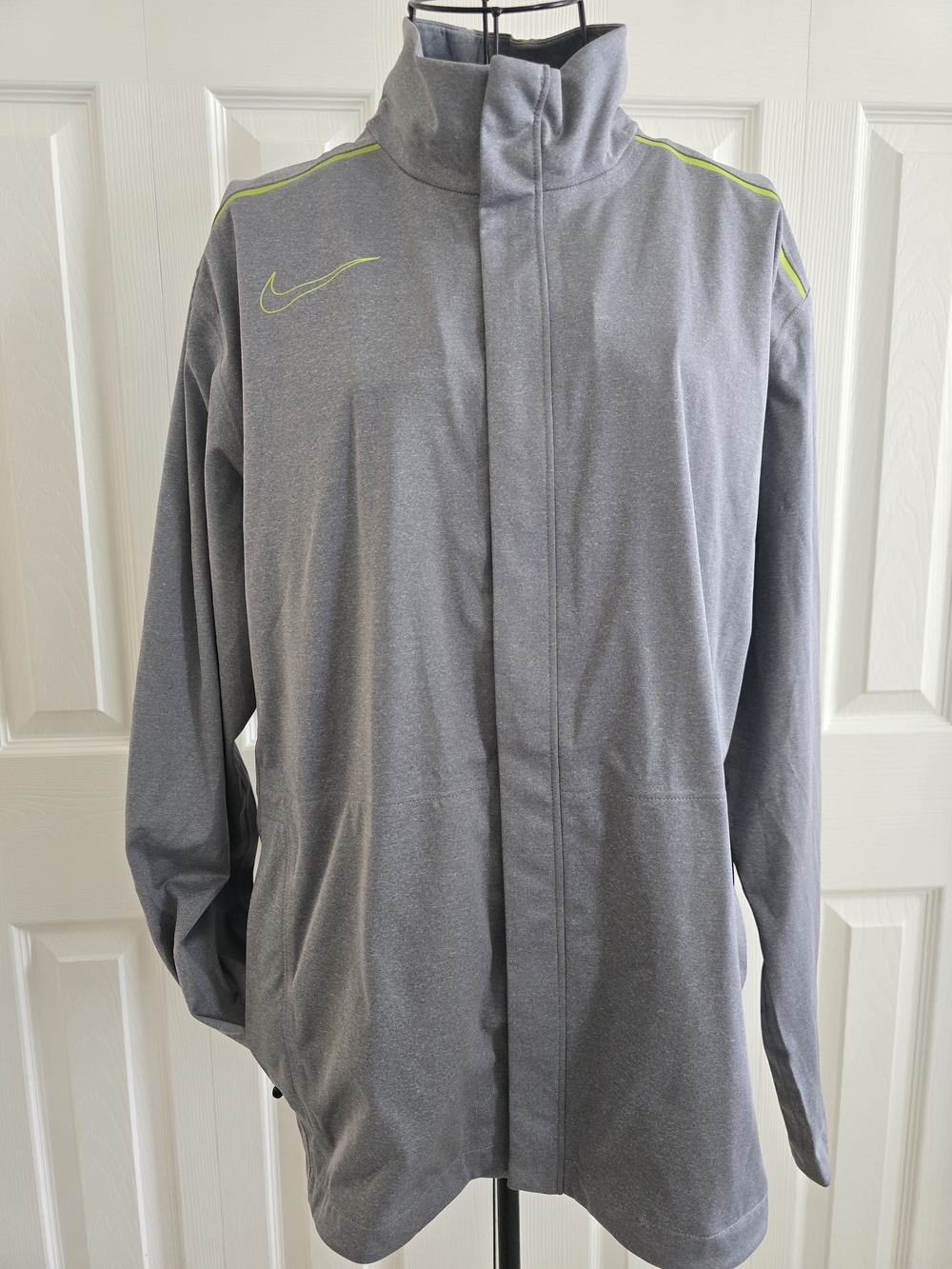 Nike Golf Men’s Gray Performance Jacket with Lime Trim